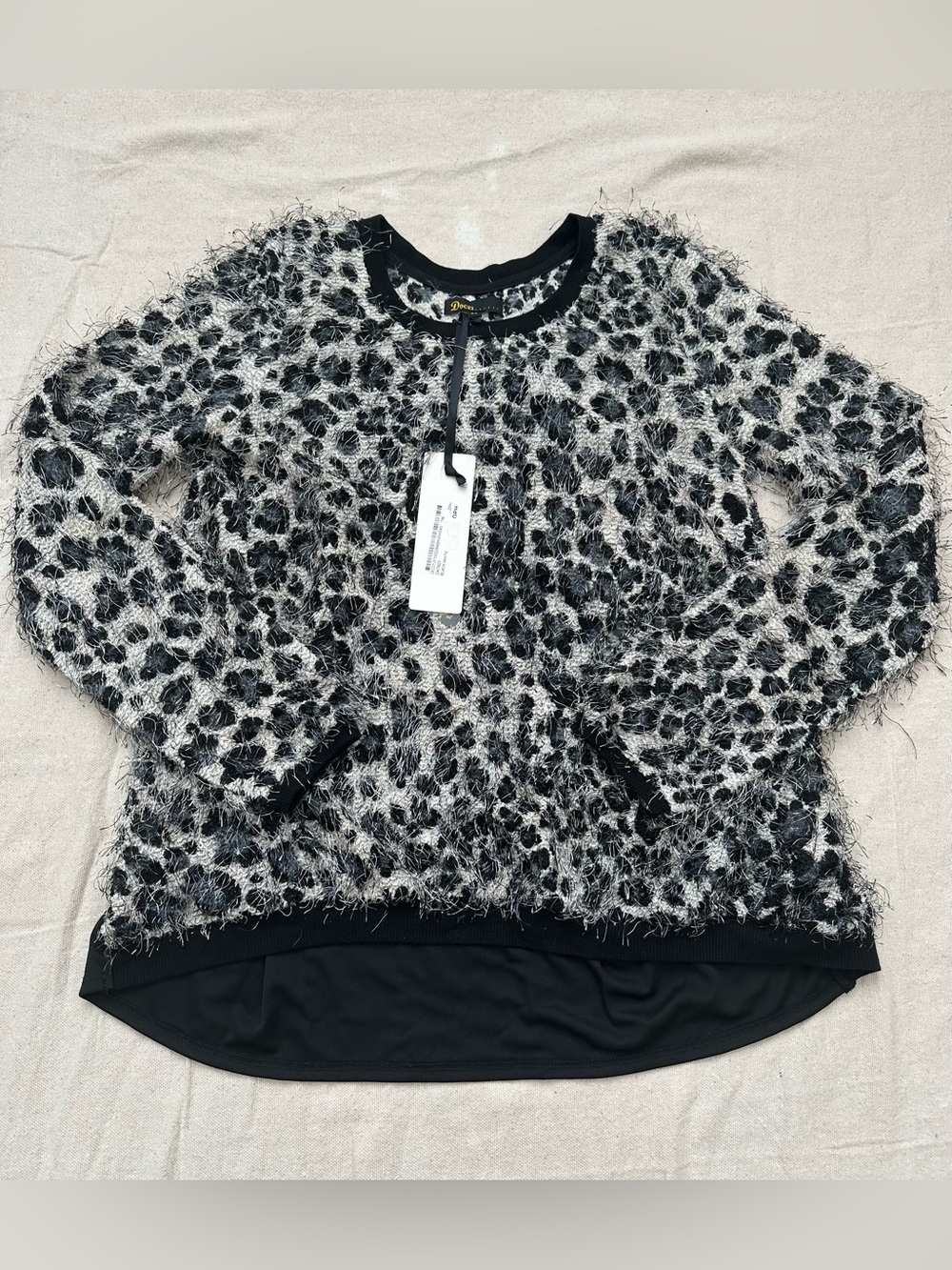 NWT DOCEI Black/White Eyelash Leopard Contrast Pleated Back Blouse Size S/M